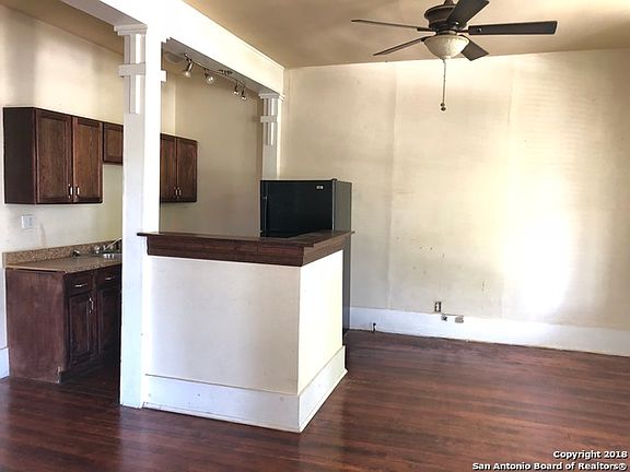 4th image of 1228 Virginia Blvd
