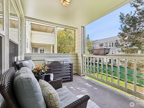 5th image of 4109 224th Lane SE #207