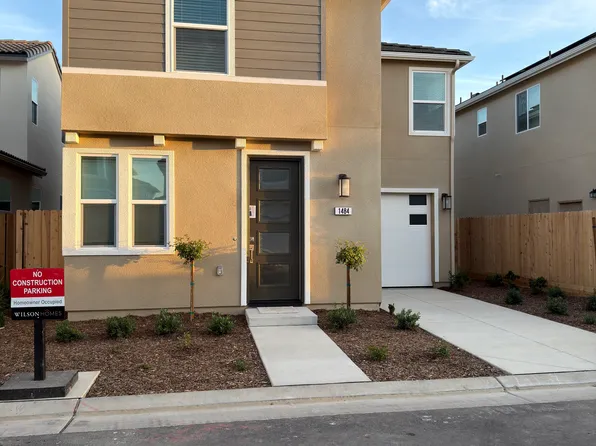 1484 Redbrick Ln, Clovis, CA