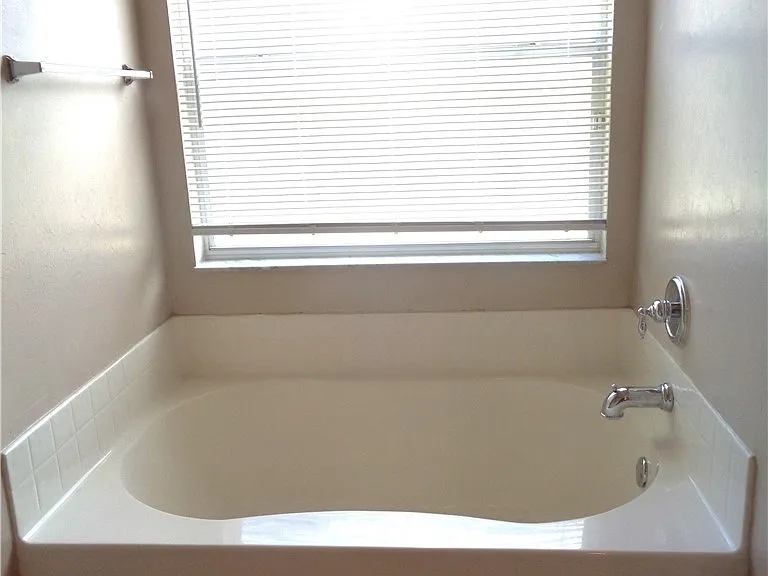 2463 Nature Pointe Loop — Photo 26