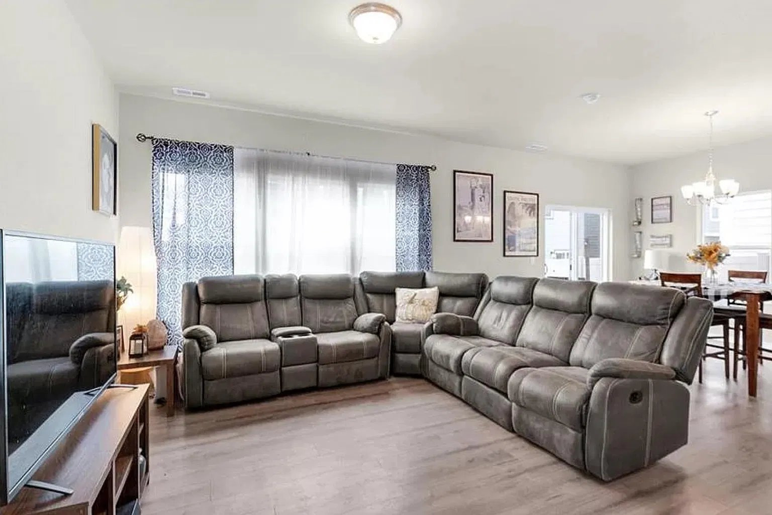 3 bed, 1794 sqft, $2,400 — Photo 3