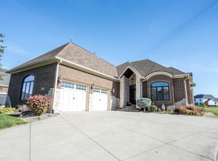 16422 Grand Cypress Dr, Noblesville, IN 46060