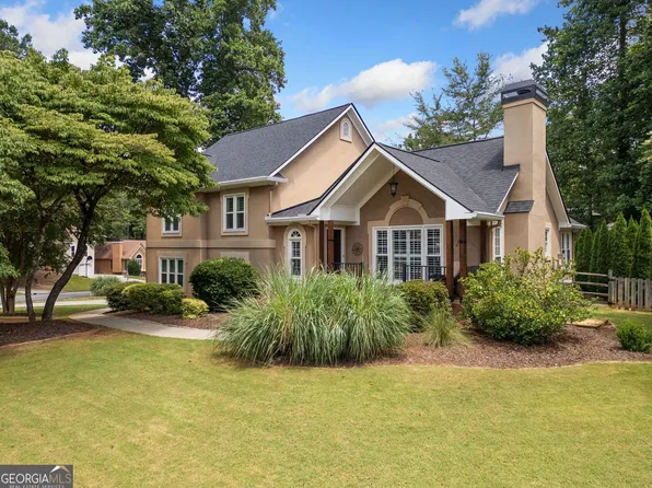 1715 Indian Ridge Dr, Woodstock, GA 30189