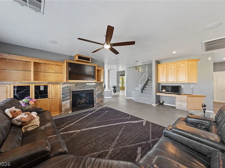 2066 Jupiter Hills Ln — Photo 9