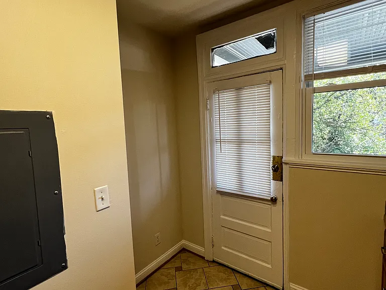 3007 Park Ave #5 — Photo 21