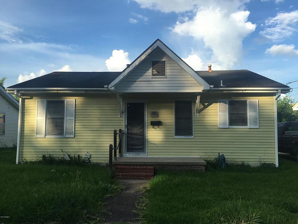 2nd image of 628 Louise St