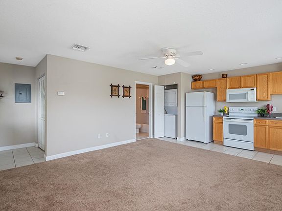 4th image of 3253-1 Stanhope Dr