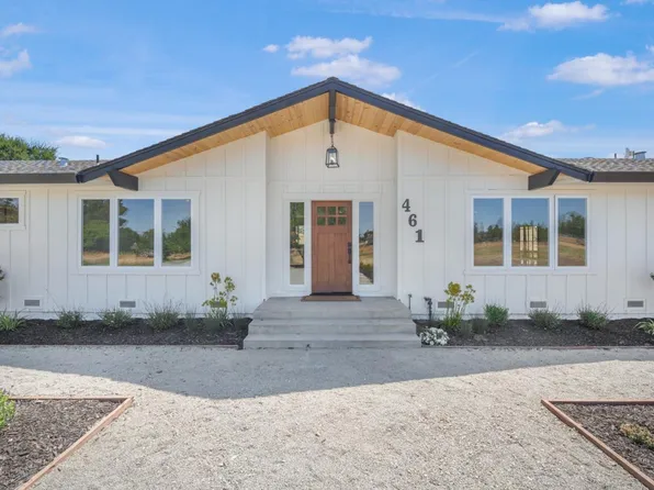 461 Morada Ln, Hollister, CA 95023