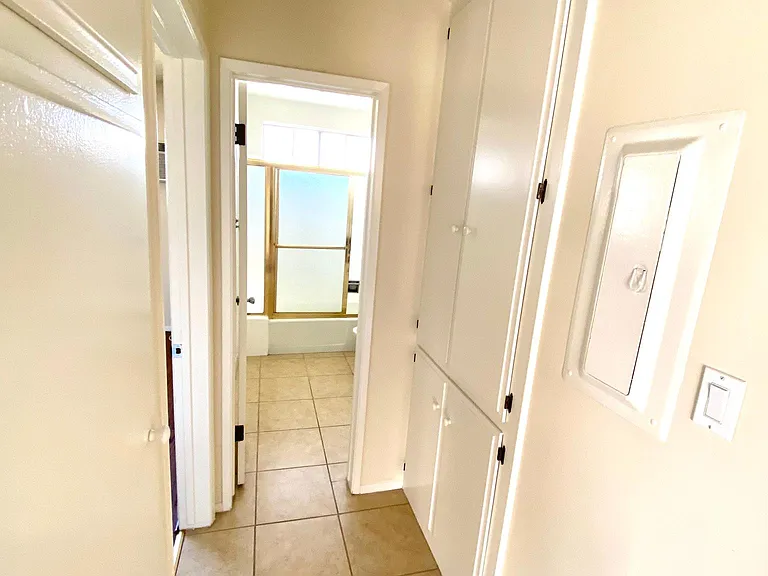 1449 Rexford Dr #5 — Photo 5