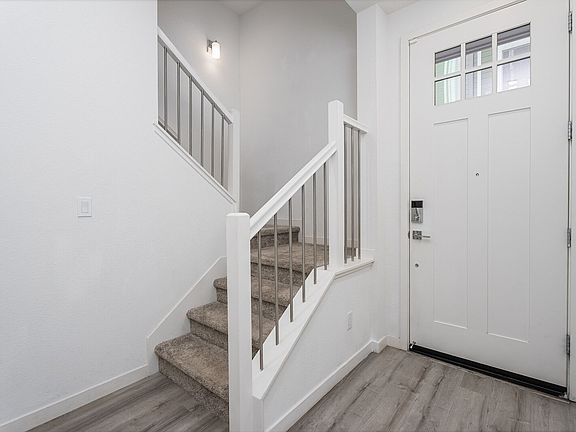 2nd image of 508 Alisal Ln