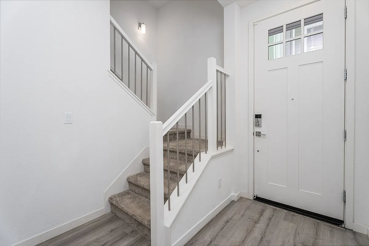 Building Photo - 508 Alisal Ln