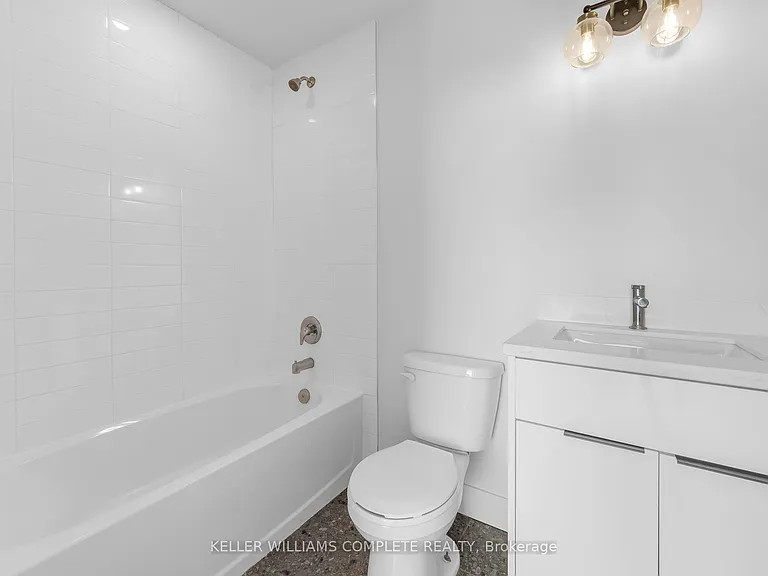 24 Augusta St #809 — Photo 10