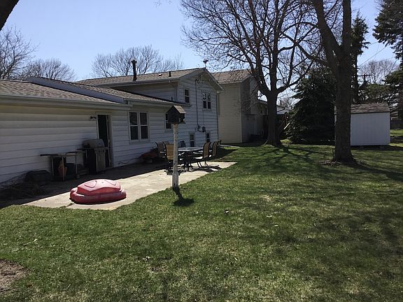 3rd image of 2406 Linden Ave
