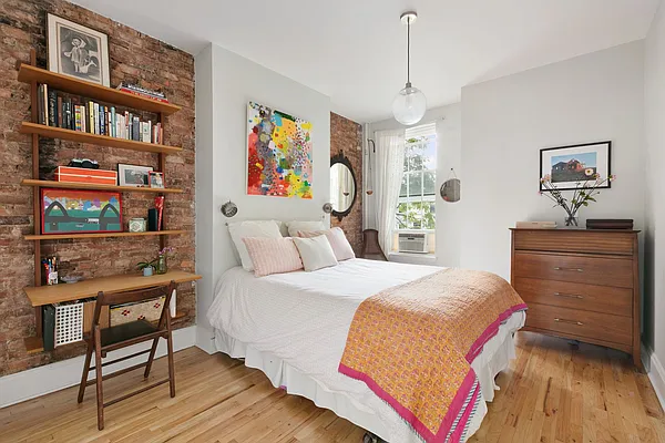 Sold by Compass | media 27