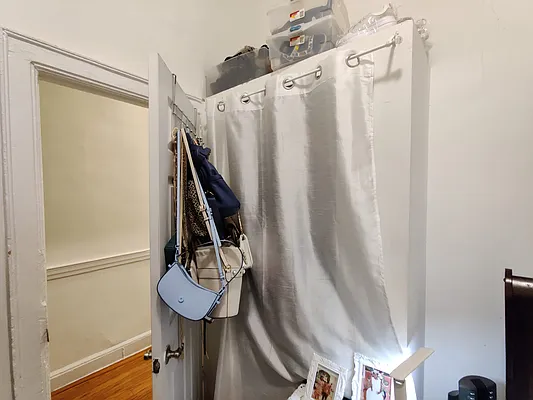 Rented by Signature Property Realty | media 26