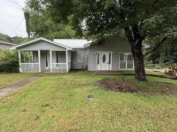 335 1st Ave NW, Graysville, AL 35073