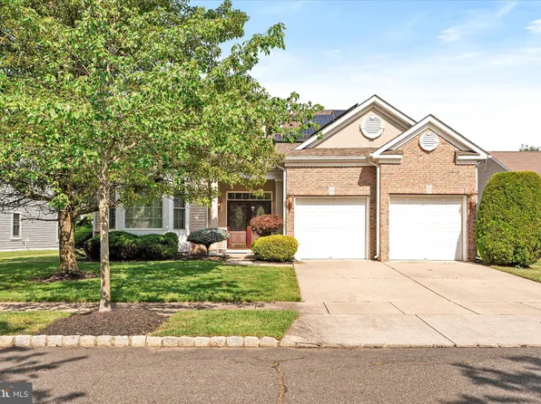 122 Ridgway Dr, Bordentown, NJ 08505