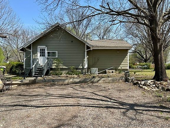 5th image of 1401 S Ash St