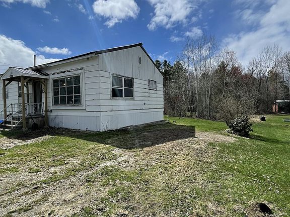 2nd image of 1120 Lewiston Road