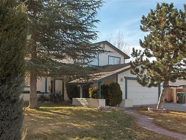 1057 Robbie Way photo 1