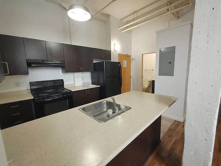 35 Water St S #211 — Photo 12