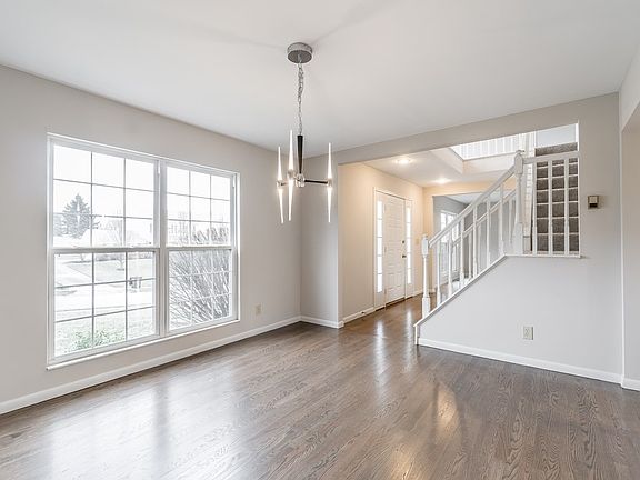 4th image of 8245 Pine Knoll Ct