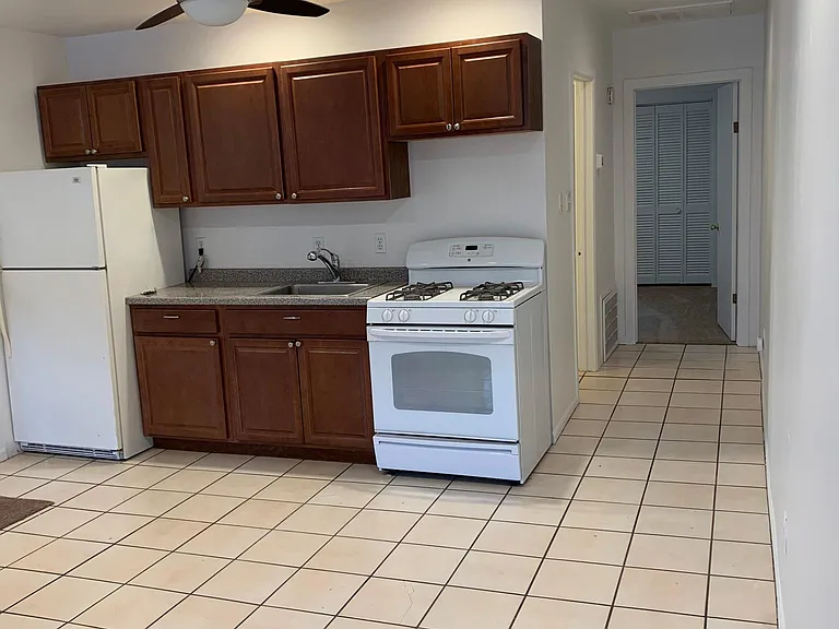 312 Saline St #2 — Photo 10