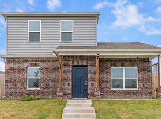 923 S Nighthawk Ln, Fayetteville, AR 72701
