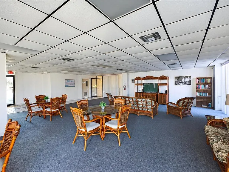 6218 Palma Del Mar Blvd S #405 — Photo 36