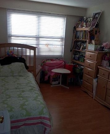 5th image of 2915 W 5th St APT 5C