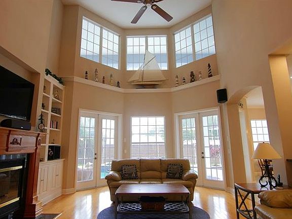 3rd image of 29619 Chapel Park Dr