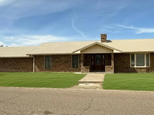203 Avenue R, Beaver, OK 73932