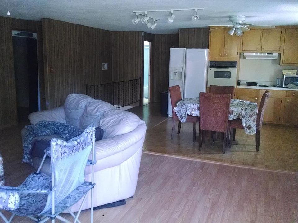 2nd image of 121 Haggard Ln