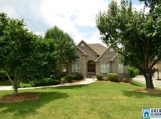 203 Grande View Ln, Maylene, AL 35114