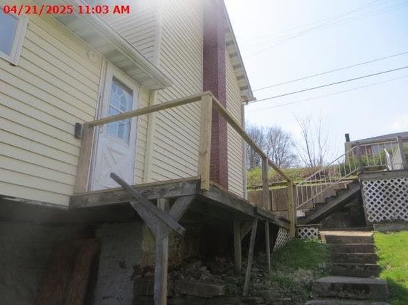 1008 38th St, Northern Cambria, PA 15714