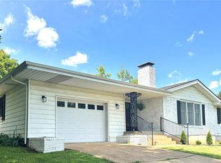 215 Cypress St, Park Hills, MO 63601