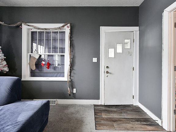 4th image of 3323 Avenue D