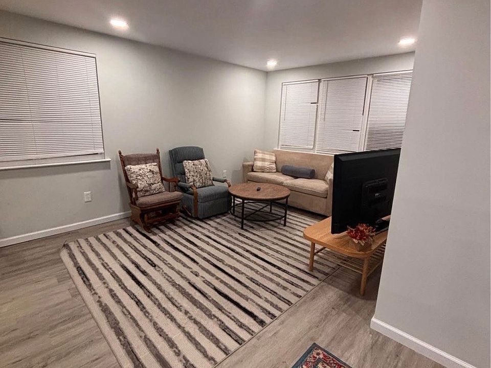 1st image of 9501 Clark St Floor 2