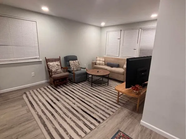 9501 Clark St Floor 2, Philadelphia, PA 19115