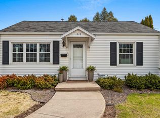 1216 9th St, Green Bay, WI 54304
