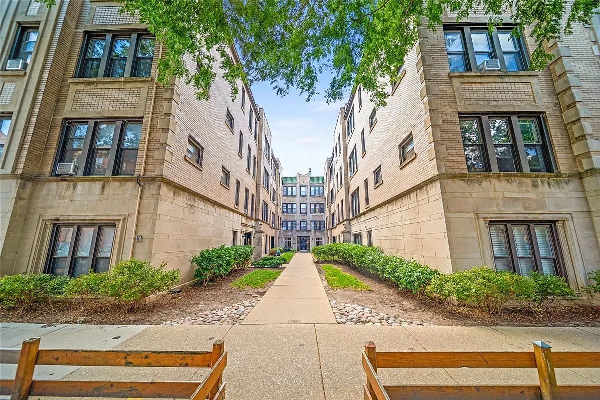 1 bed, $2,195 — Photo 1