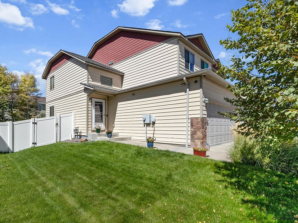 1st image of 3808 Saddle Ridge Trl