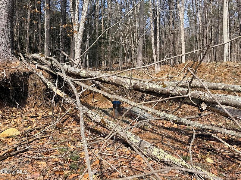 4th image of 1397 N Shore Road