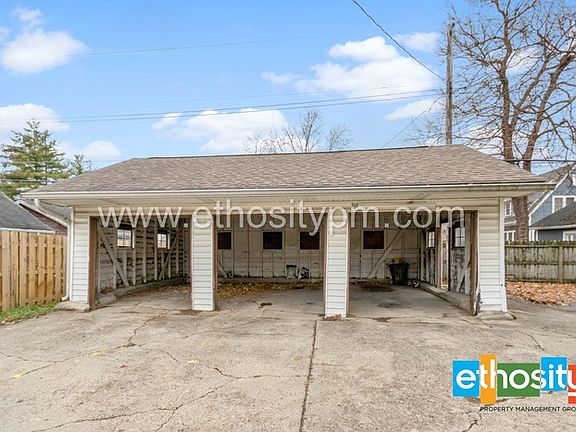 5th image of 3930 Central Ave #0