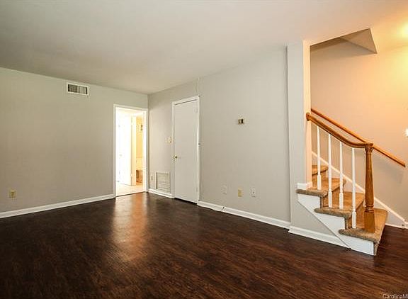 4th image of 4770 Old Lantern Way #78