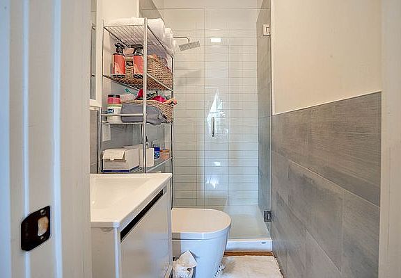 3rd image of 45 Claver Pl #2C