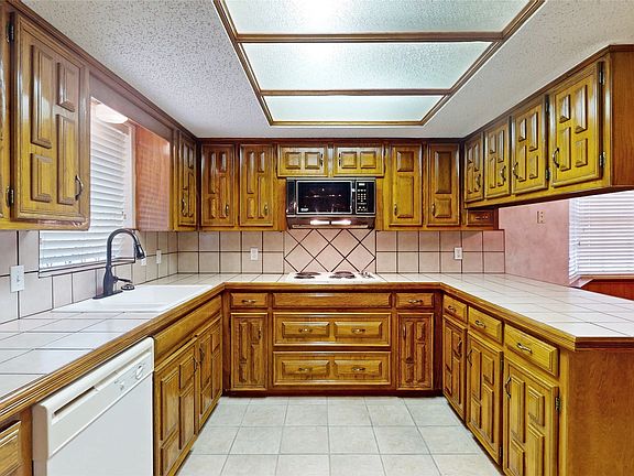 5th image of 1543 Glenhill Ln