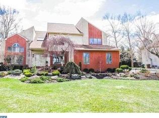 1833 Saxon Ln, Ambler, PA 19002