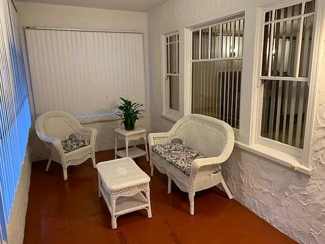 2 bed, 1400 sqft, $4,885 — Photo 3