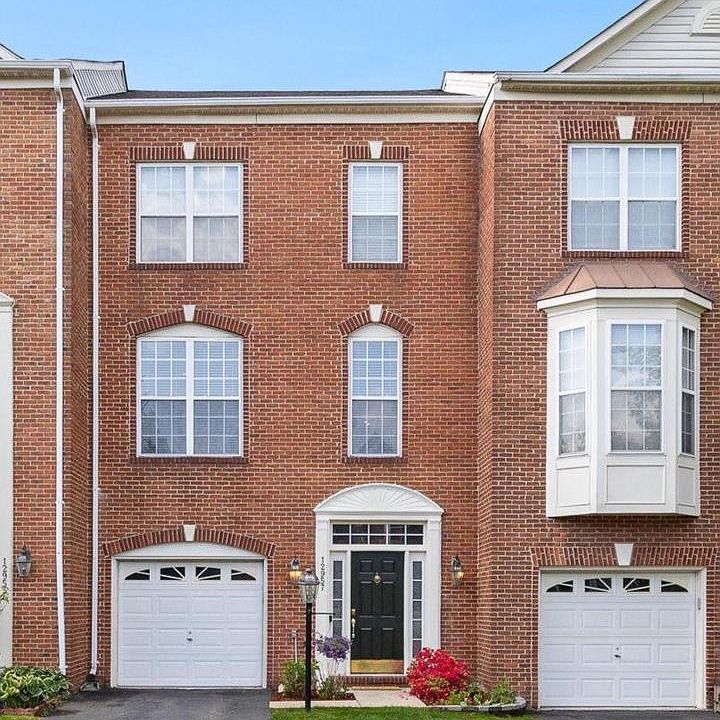 1st image of 12957 Wood Crescent Cir